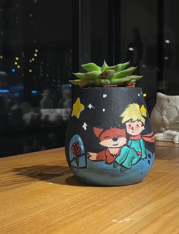 Küçük Prens boyalı saksı